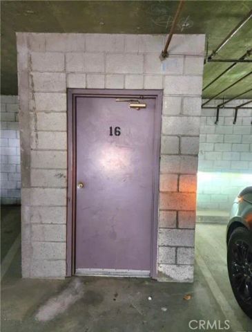 14631 Dickens Street 11, Sherman Oaks, CA 91403