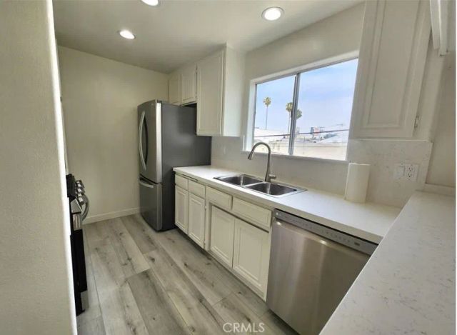 14631 Dickens Street 11, Sherman Oaks, CA 91403