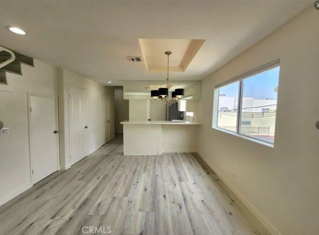 14631 Dickens Street 11, Sherman Oaks, CA 91403