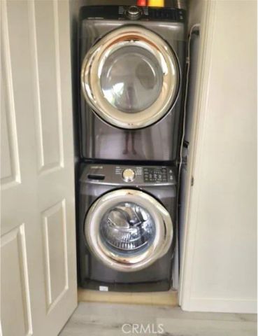 14631 Dickens Street 11, Sherman Oaks, CA 91403