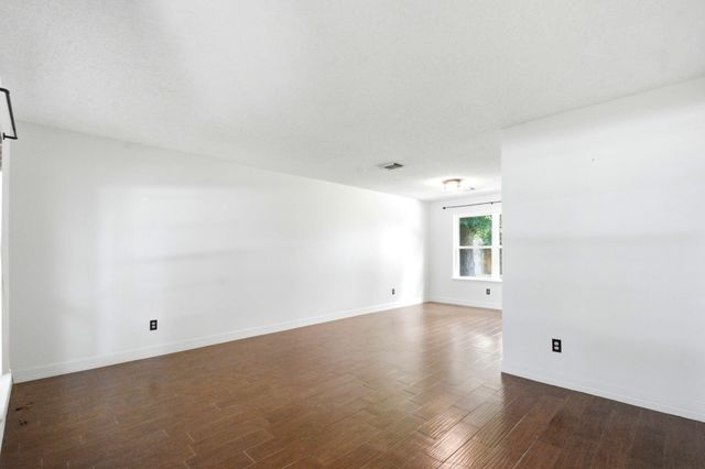5211 Spring Circle Drive, Pearland, TX 77584