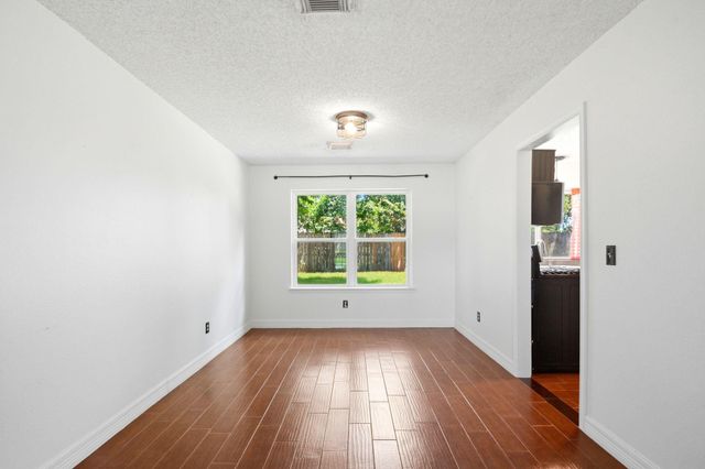 5211 Spring Circle Drive, Pearland, TX 77584