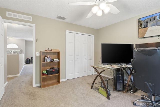 7199 N Gretchen Way, Citrus Springs, FL 34434