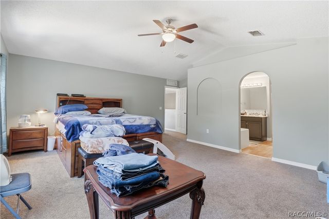 7199 N Gretchen Way, Citrus Springs, FL 34434