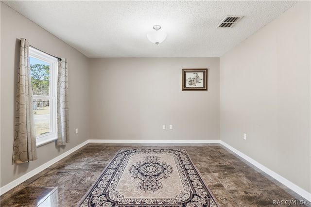 7199 N Gretchen Way, Citrus Springs, FL 34434