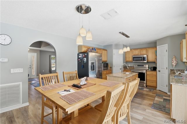 7199 N Gretchen Way, Citrus Springs, FL 34434