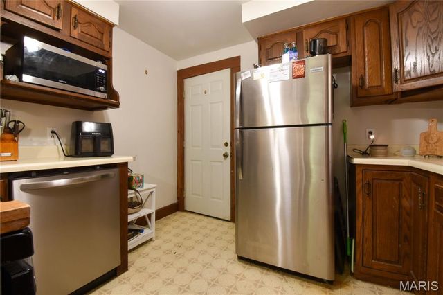 208 Wisconsin Avenue, Alton, IL 62002