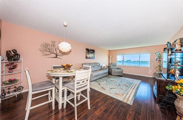 4750 COVE CIRCLE 605, St Petersburg, FL 33708