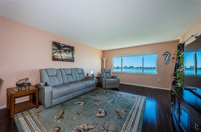 4750 COVE CIRCLE 605, St Petersburg, FL 33708