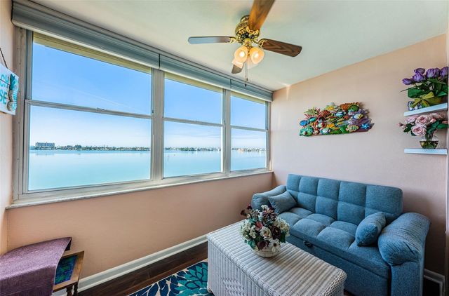 4750 COVE CIRCLE 605, St Petersburg, FL 33708