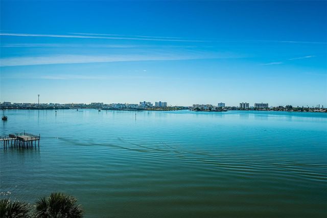 4750 COVE CIRCLE 605, St Petersburg, FL 33708