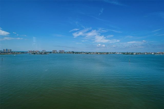 4750 COVE CIRCLE 605, St Petersburg, FL 33708