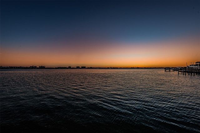 4750 COVE CIRCLE 605, St Petersburg, FL 33708