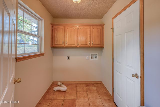 4209 W 26th Place, Joplin, MO 64804