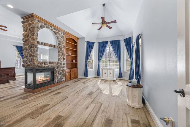 12912 Moore Lane, Gravette, AR 72736