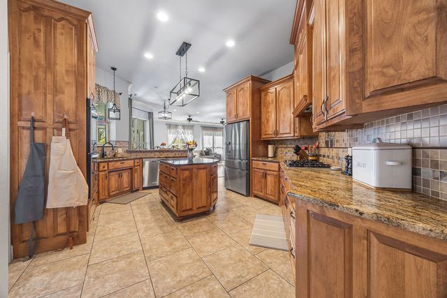 12912 Moore Lane, Gravette, AR 72736