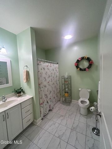 504 Kelly Circle, Altamont, NY 12009