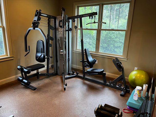 504 Kelly Circle, Altamont, NY 12009
