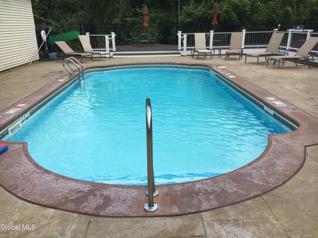 504 Kelly Circle, Altamont, NY 12009