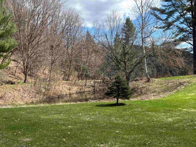19 River Run Drive, Hyde Park, VT 05655