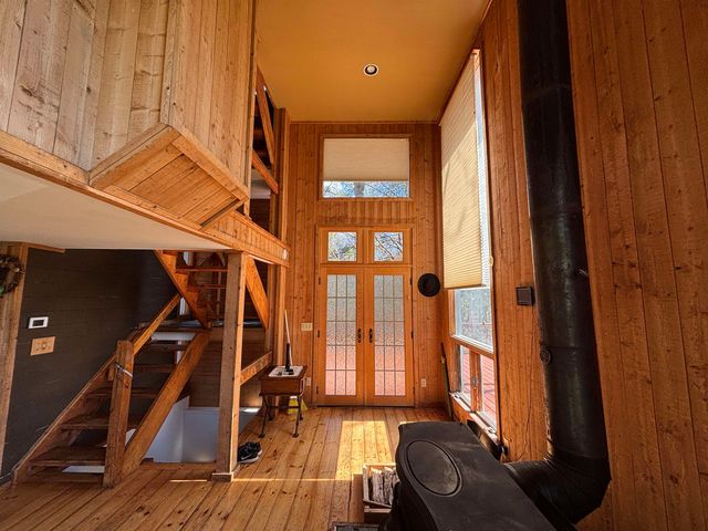 19 River Run Drive, Hyde Park, VT 05655