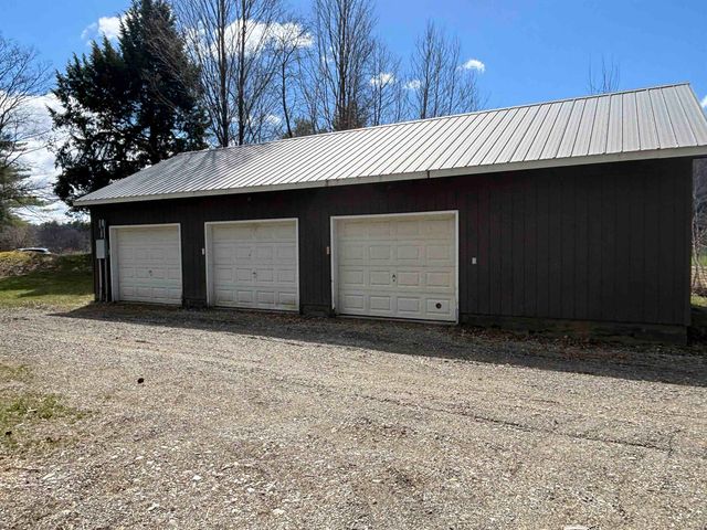 19 River Run Drive, Hyde Park, VT 05655