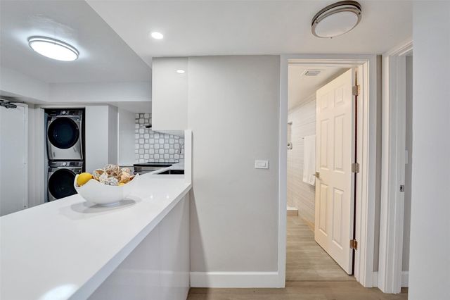 3200 Port Royale Dr N 905, Fort Lauderdale, FL 33308