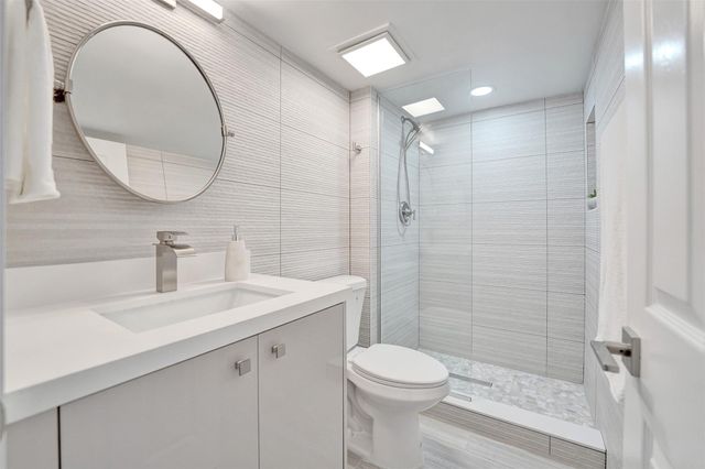 3200 Port Royale Dr N 905, Fort Lauderdale, FL 33308