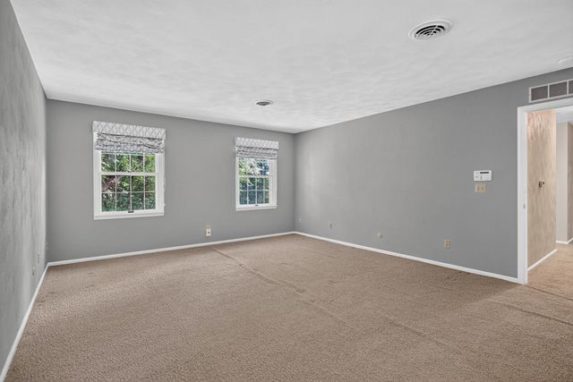 906 34 Avenue, Moline, IL 61265