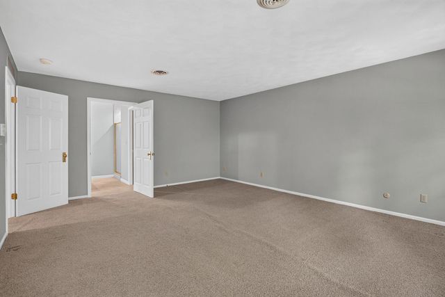 906 34 Avenue, Moline, IL 61265