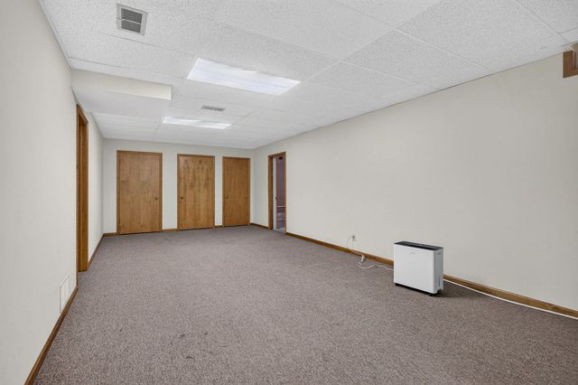 906 34 Avenue, Moline, IL 61265