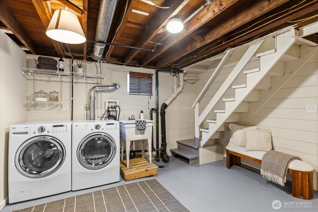 946 N 83rd Street, Seattle, WA 98103