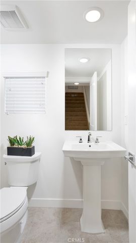 2211 W Orange 21, Anaheim, CA 92804