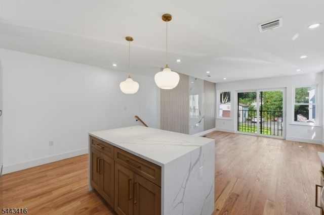 130 N 17Th St, East Orange City, NJ 07017