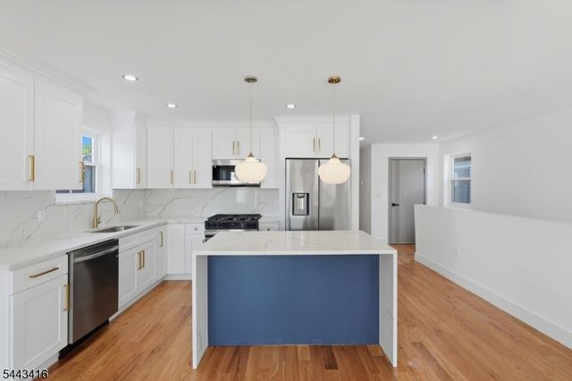 130 N 17Th St, East Orange City, NJ 07017