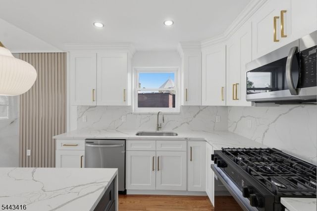 130 N 17Th St, East Orange City, NJ 07017