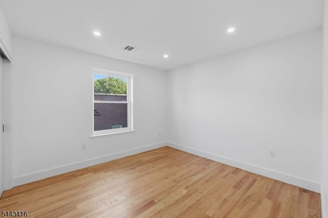 130 N 17Th St, East Orange City, NJ 07017