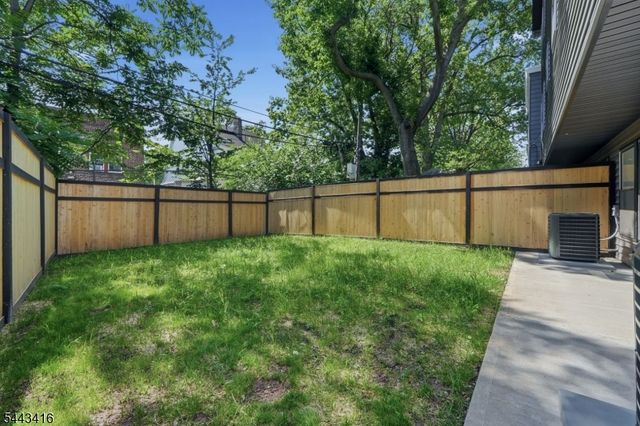 130 N 17Th St, East Orange City, NJ 07017