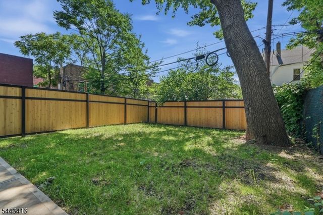 130 N 17Th St, East Orange City, NJ 07017