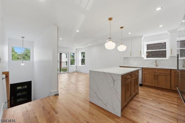 130 N 17Th St, East Orange City, NJ 07017