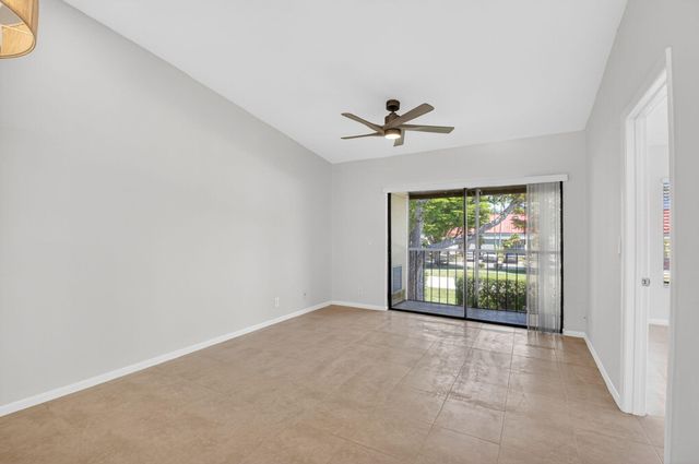 6649 Somerset Drive 206, Boca Raton, FL 33433