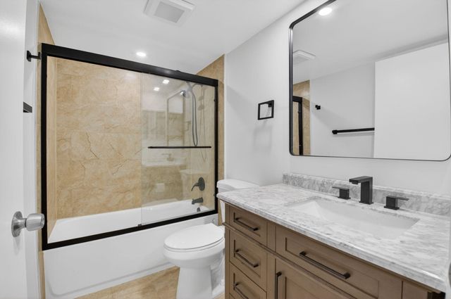 6649 Somerset Drive 206, Boca Raton, FL 33433