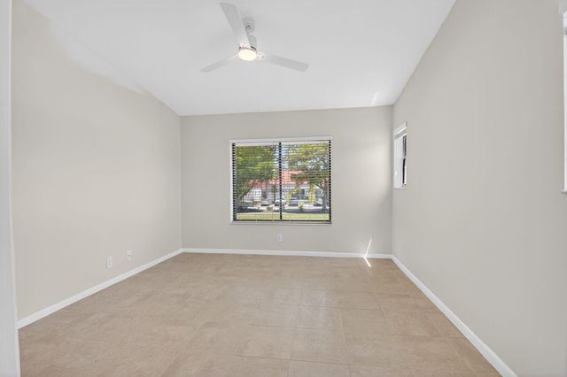 6649 Somerset Drive 206, Boca Raton, FL 33433