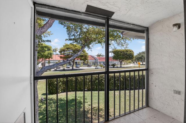 6649 Somerset Drive 206, Boca Raton, FL 33433