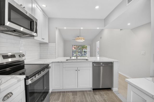 6649 Somerset Drive 206, Boca Raton, FL 33433