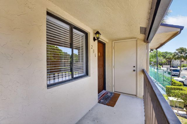 6649 Somerset Drive 206, Boca Raton, FL 33433