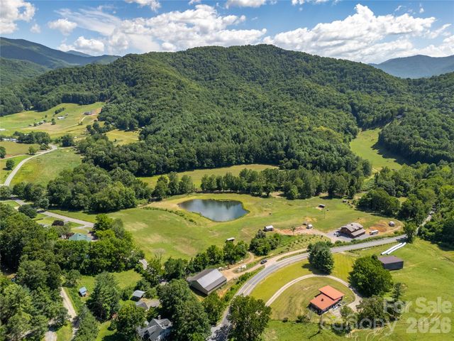 793 State Highway 197 South, Burnsville, NC 28714