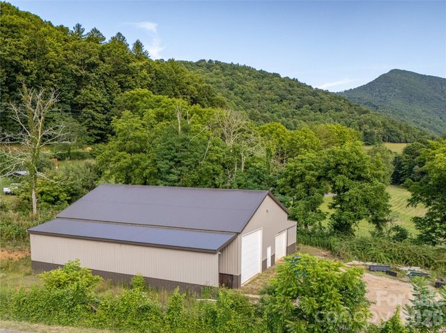 793 State Highway 197 South, Burnsville, NC 28714