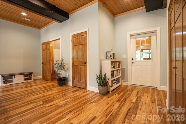 793 State Highway 197 South, Burnsville, NC 28714