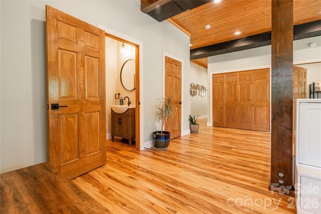 793 State Highway 197 South, Burnsville, NC 28714